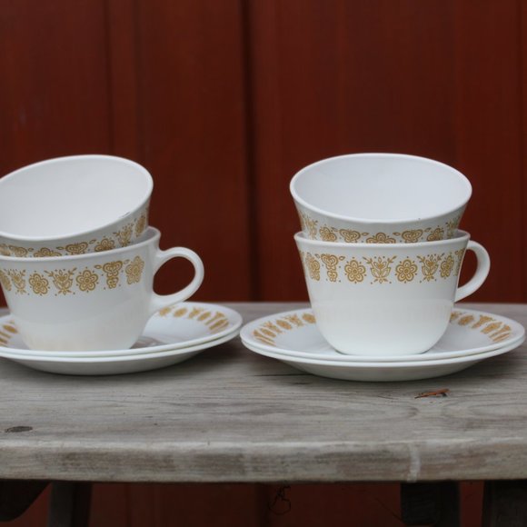 Vintage Corelle Livingware by Corning Butterfly Gold Cups and Saucers Se… - Picture 9 of 10